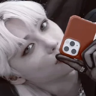 📷
