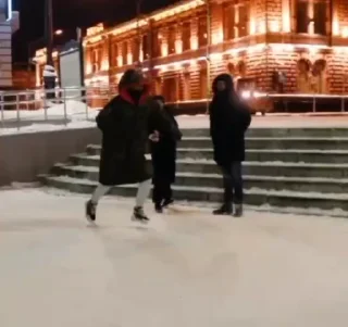 🌨️