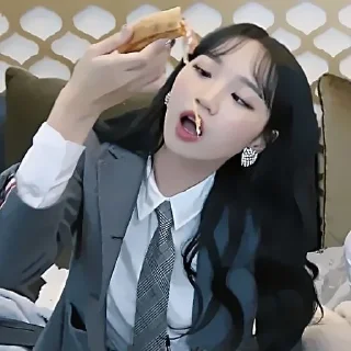 🫦