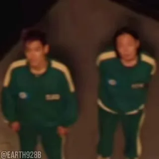 😶