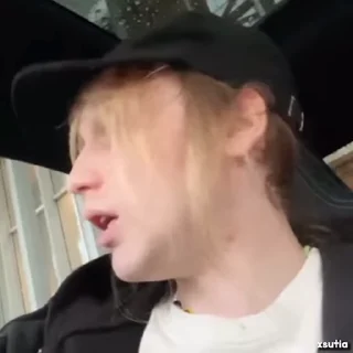 😟