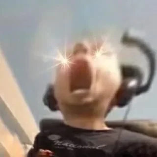 😱
