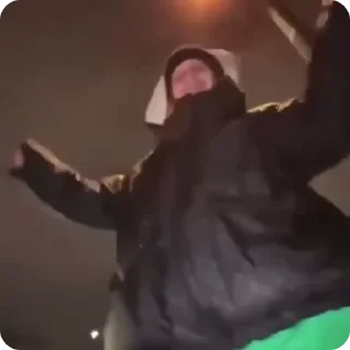 🎊
