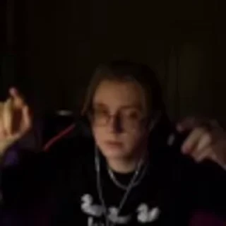 😈
