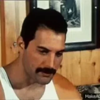 😑