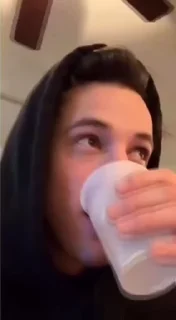 😂