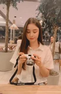 🦋