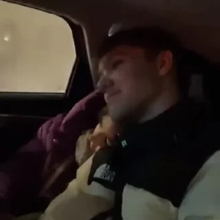 😶