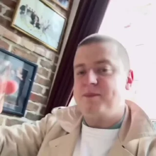 🍸