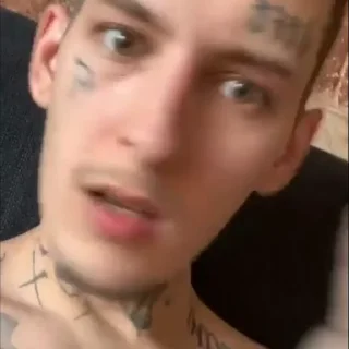 😡