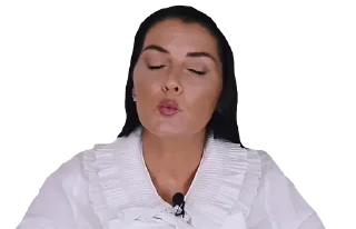 😘