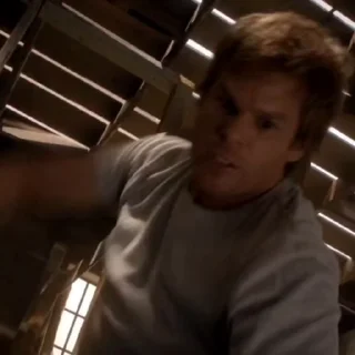 👹