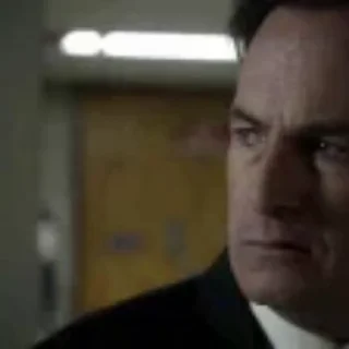 😠