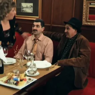 🎩