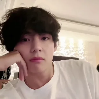 😐