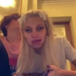 😁