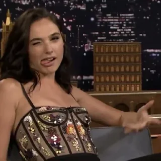 😜