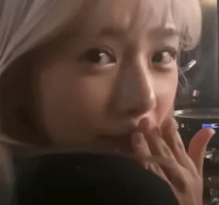 🤭