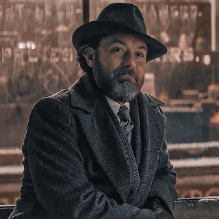 🎬
