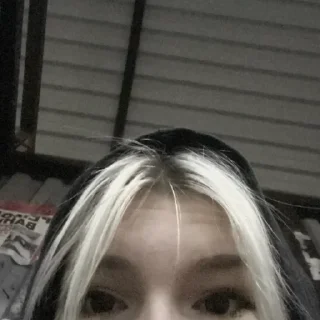 😳