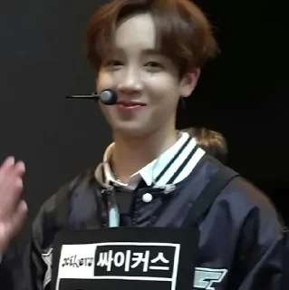 😊