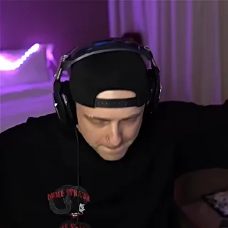 🕺
