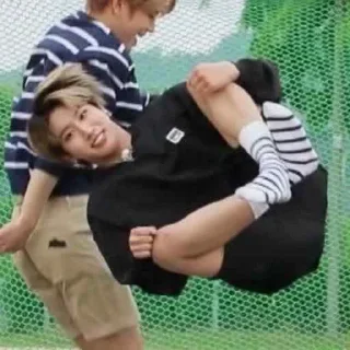 😀