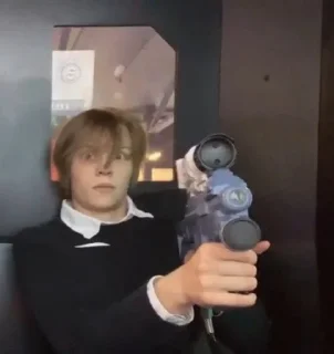 😳