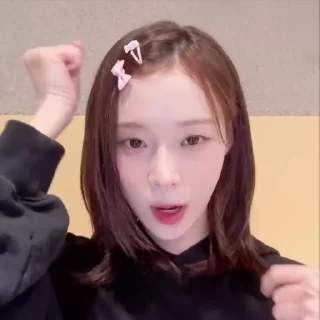 😸