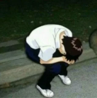😣
