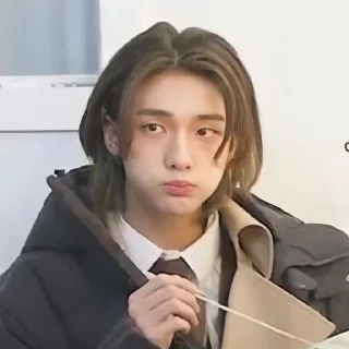 😶