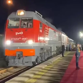 🚆