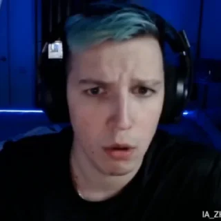 😧