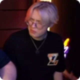 🥴
