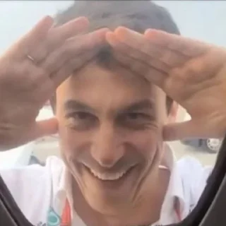 👀