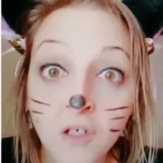 😜