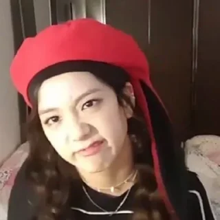 😠