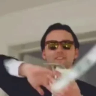 🤑