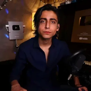 🤨