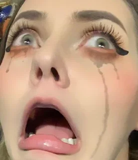 😱