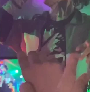 🤩