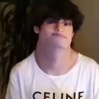 😐