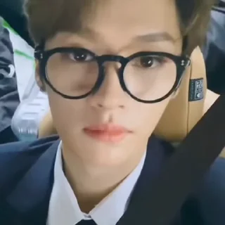 🤩