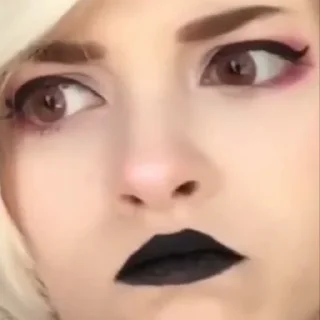 👿