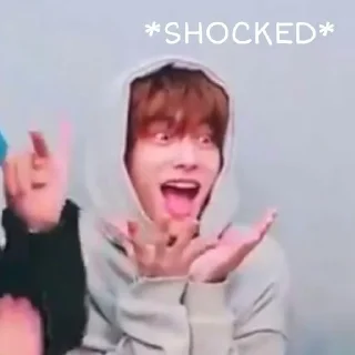 😱