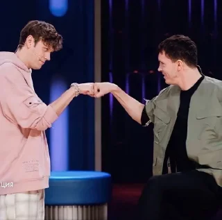 🤜