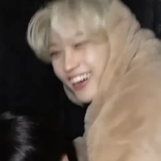 😀