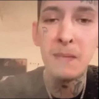 🤨
