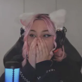 🤭