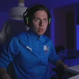 😡